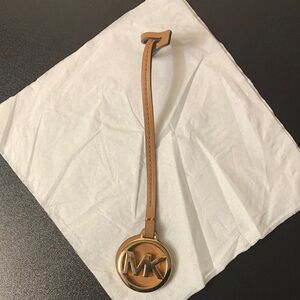 Michael Kors Tan Leather hang tag W/Gold Logo (EUC)